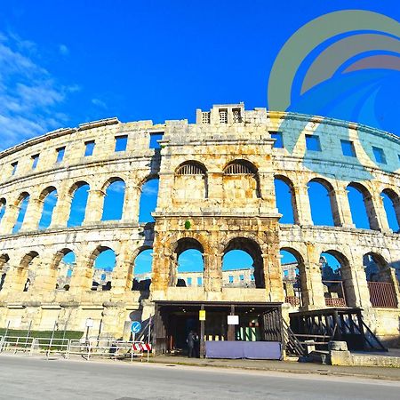 Apartments Ivanka 1056 Pula Bagian luar foto