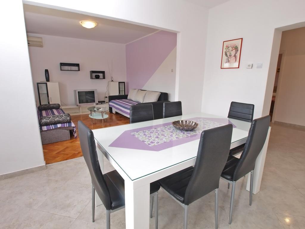 Apartments Ivanka 1056 Pula Bagian luar foto